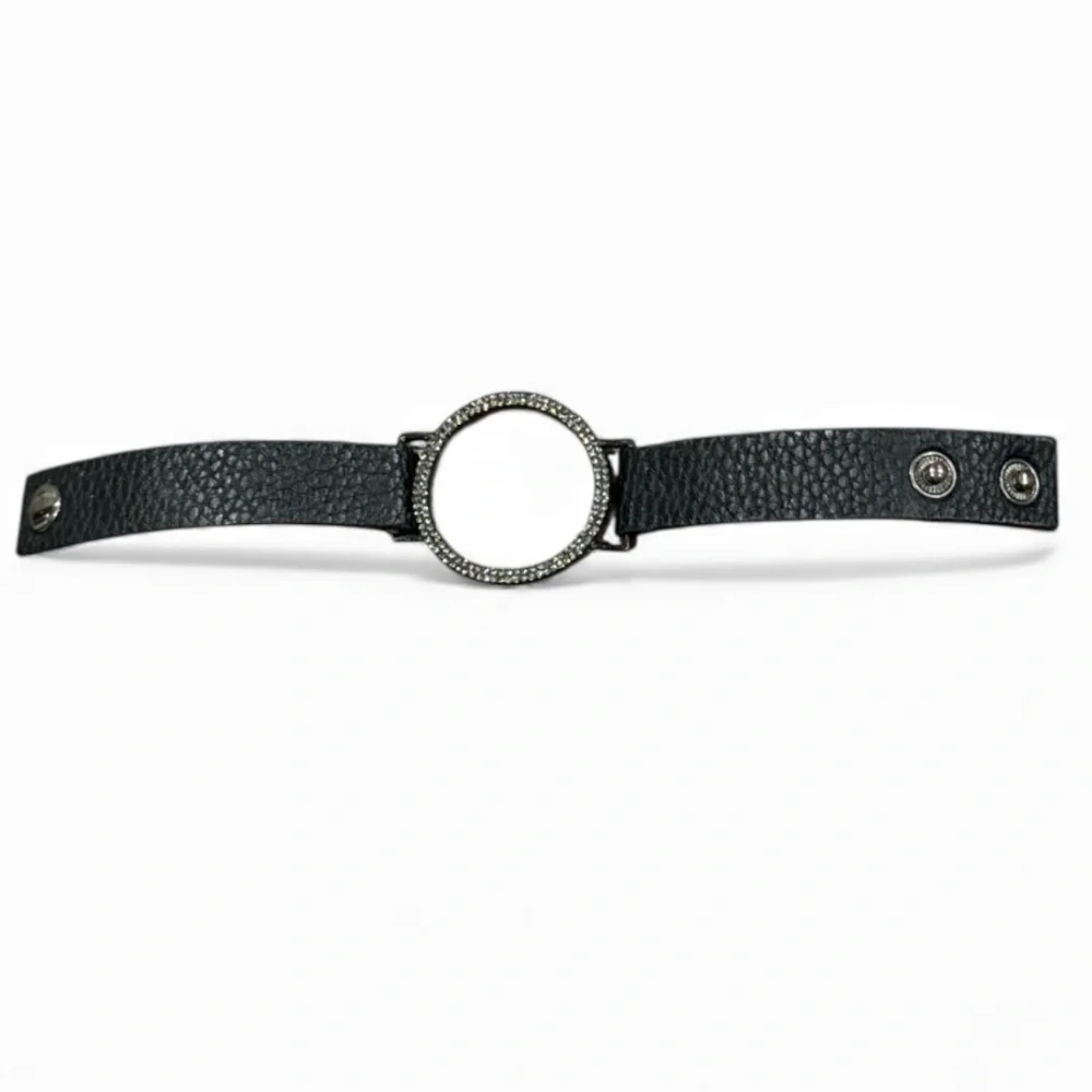 Black Leather Glitzy Silver Circle Bracelet Size OS Adjustable